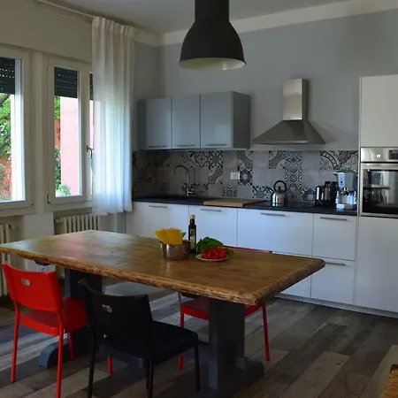 Ginevra's Country Holiday home Due Carrare