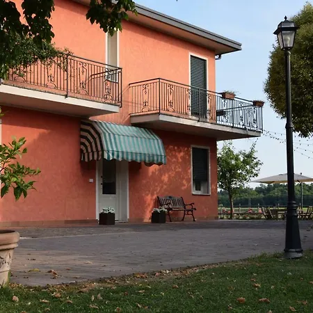 Holiday home Ginevra's Country *